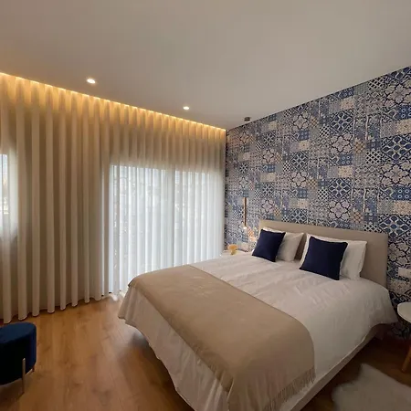Gasthuis Oporto 3*