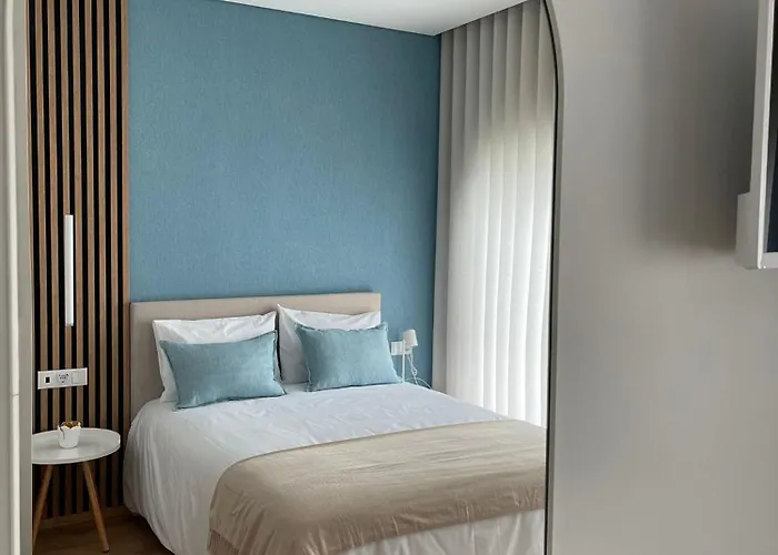 Oporto Guest house 3*